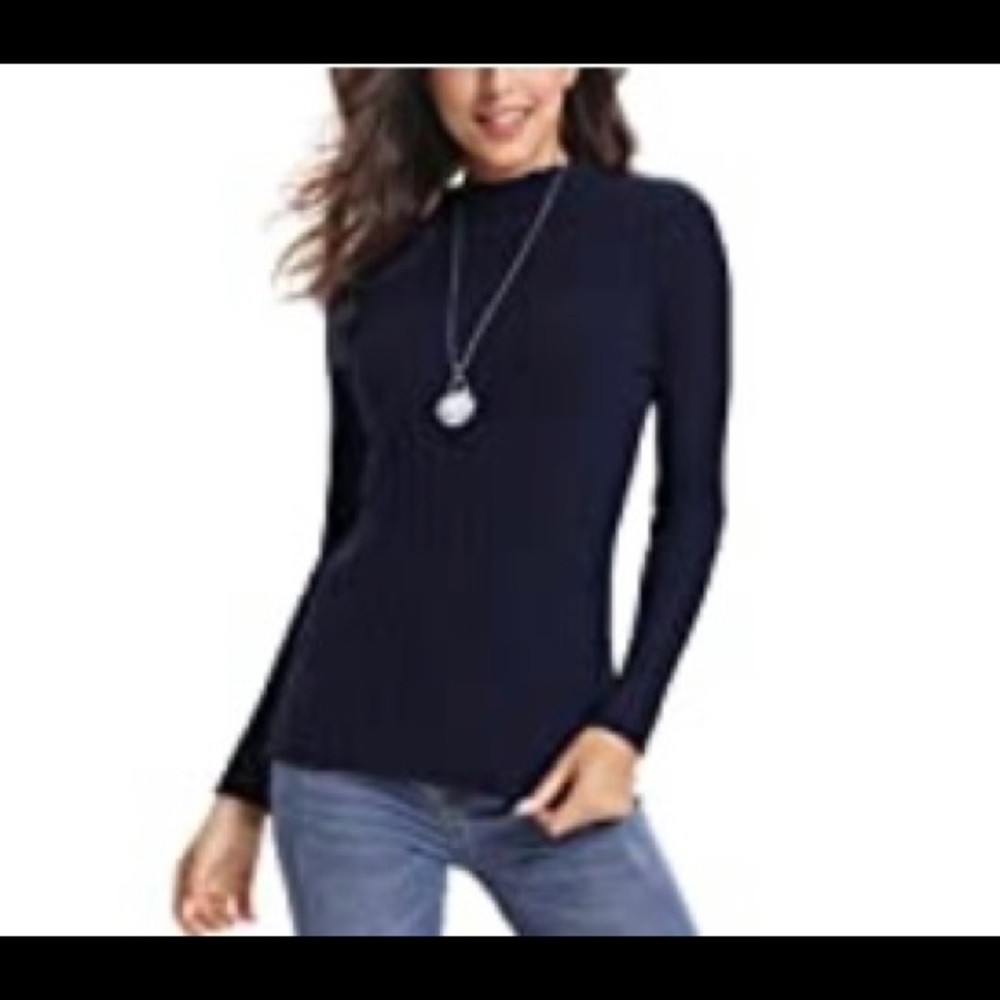 Abollria sweater.